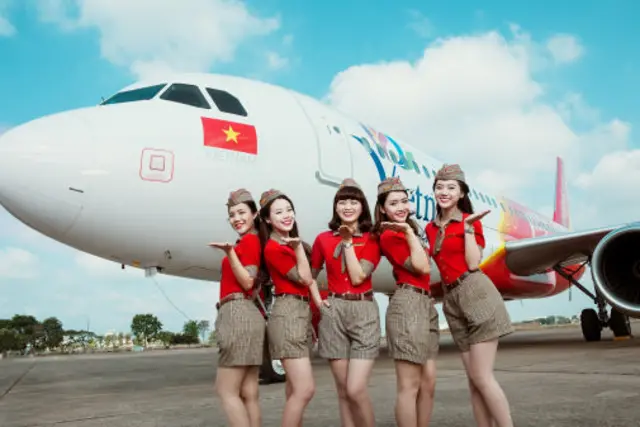 VietJet staff