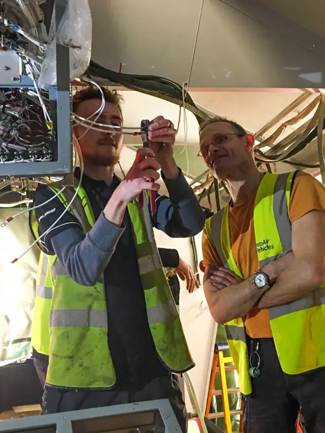 Engineers working on Airlander 10