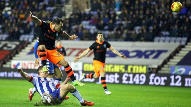 Ross Wallace scores