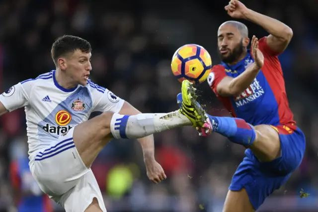 Crystal Palace"s Andros Townsend in action with Sunderland"s Billy Jones