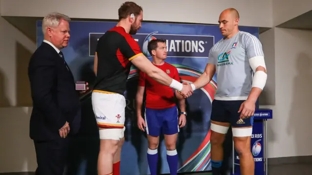 Alun Wyn Jones and Sergio Parisse