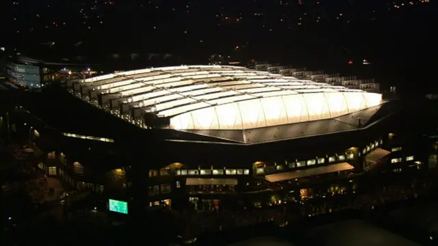 Wimbledon's Centre Court with closed roof