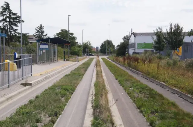 Guided busway stop at Cambridge Science Park