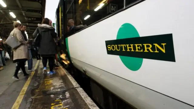 A Southern rail train