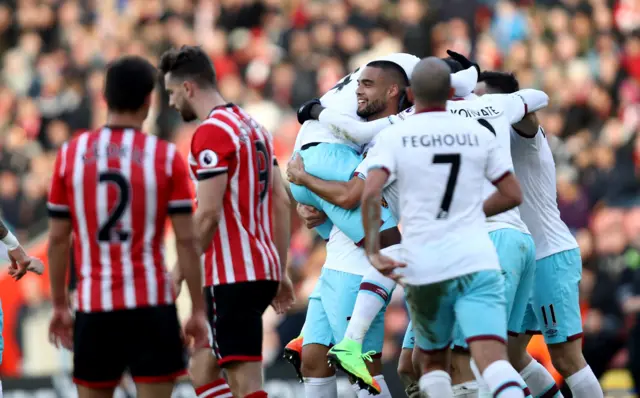 Southampton beaten at home by West Ham