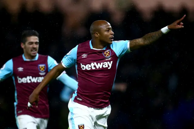 Andre Ayew celebrates