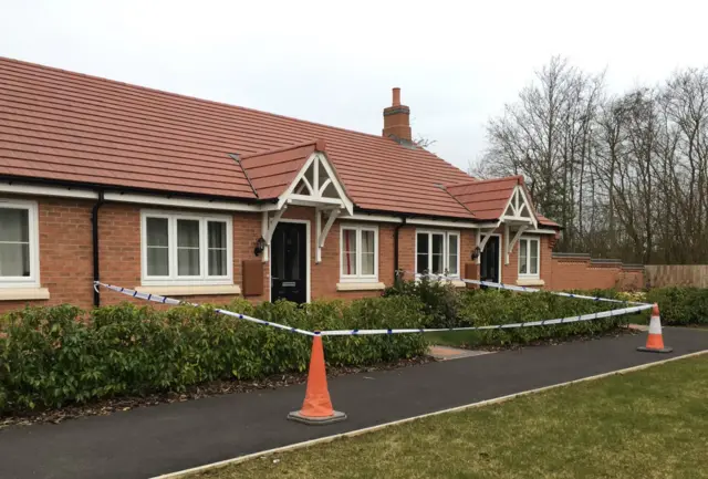 Police cordon on Holland Crescent