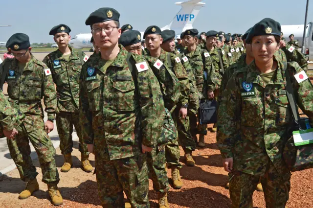 
          Japanese soldiers landing in Juba, South Sudan - November 2016
        