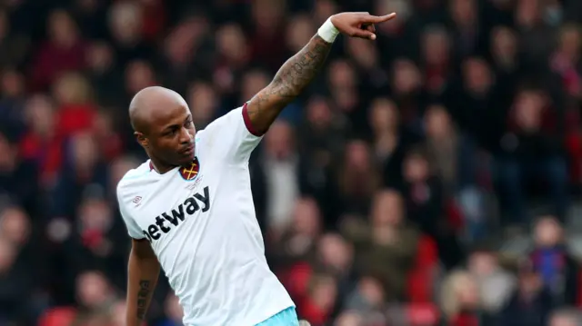 Ayew celebrates