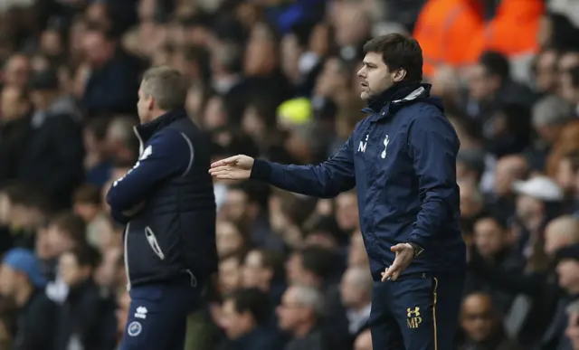 Mauricio Pochettino and Neil Harris