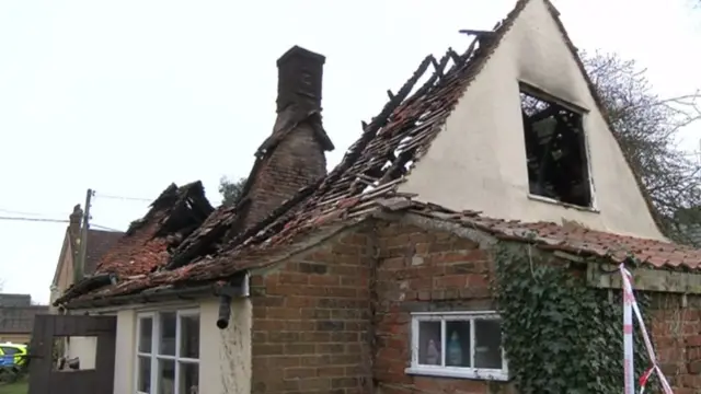 Cottage destroyed in fire