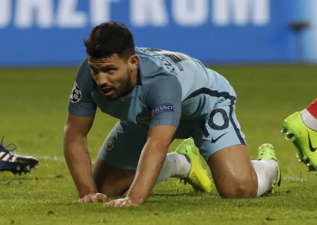 Sergio Aguero reacts