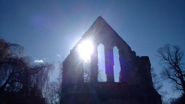 Kirkstall Abbey