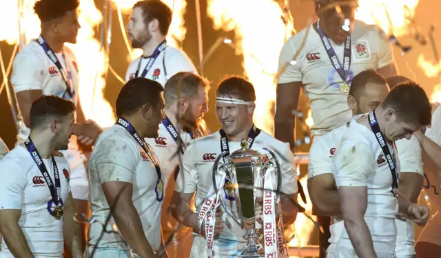 England lift the Six Nations trophy