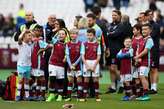 West Ham mascots