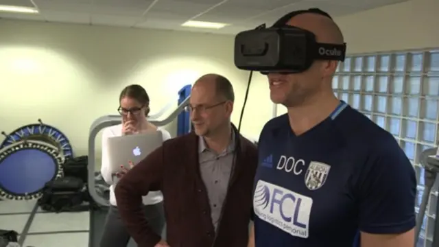 Virtual reality technology to check for head trauma