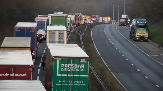 Traffic queuing on A500 to get on the M6