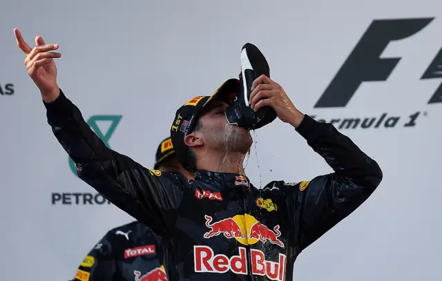 Ricciardo shoey