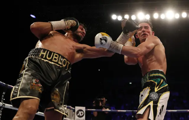 Linares v Crolla, round 11