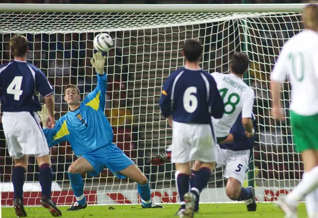 
          Craig Gordon played in both the qualifiers against Slovenia in 2004 and 2005
        