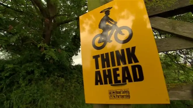 Cycling sign