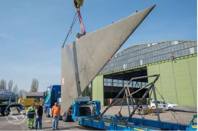 Getting the Mirage IV ready for it's journey