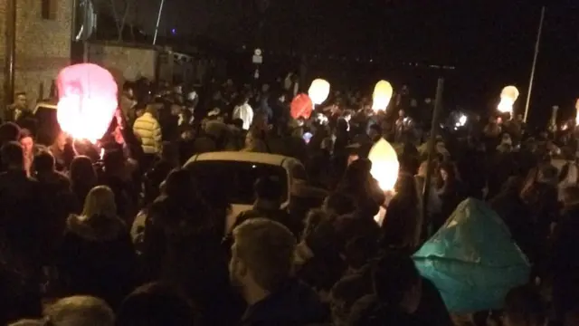 Vigil in Leigh-on-Sea for Reigan Knight and Liam Phillips