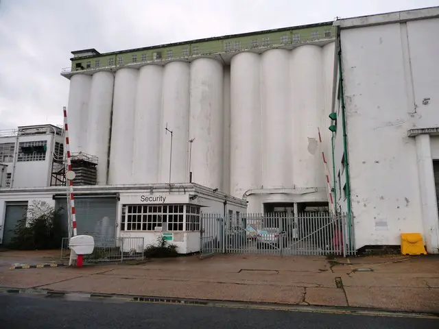 Silos at Shredded Wheat factory