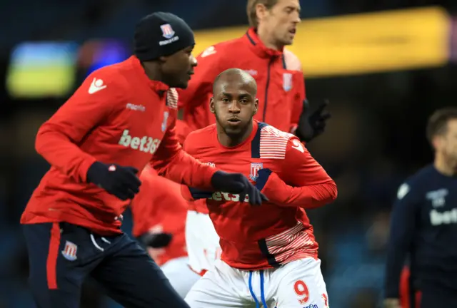 Saido Berahino warms up