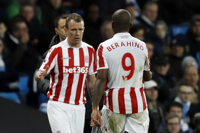 Berahino replaced by Whelan