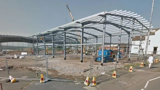 Warehouse being built on Brownhills Road in September 2016