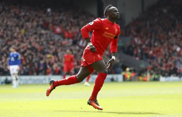 Mane celebrates