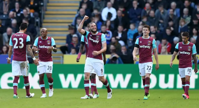 Andy Carroll celebrates