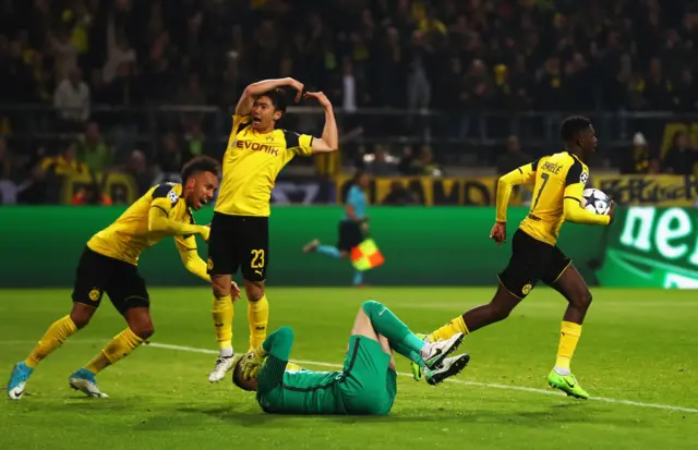 Ousmane Dembele of Borussia Dortmund celebrates