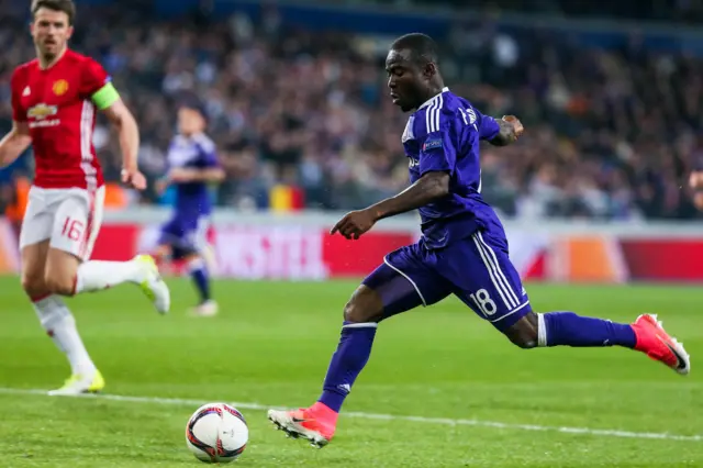 Frank Acheampong crosses