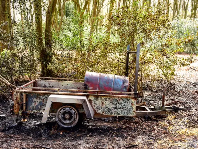 Trailer with canister