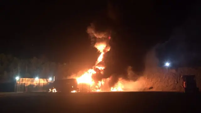 Purfleet fuel tanker fire