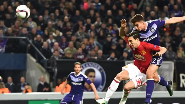 Leander Dendoncker scores a header