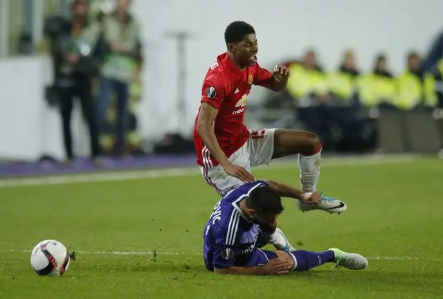 Ivan Obradovic fouls Marcus Rashford