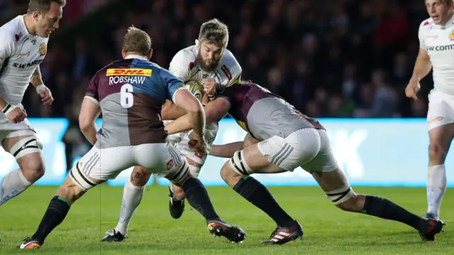 Geoff Parling of Exeter Chiefs on the break