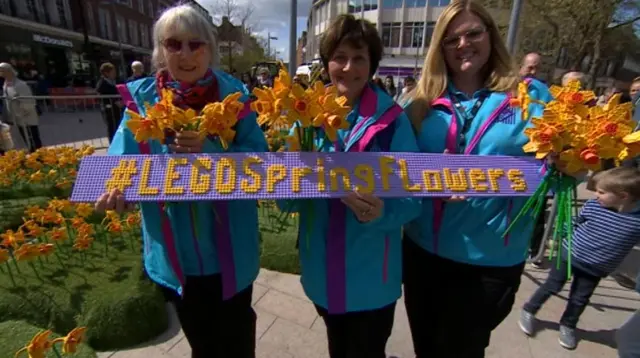 lego daffodils