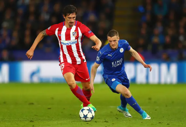 Jamie Vardy chases Stefan Savic