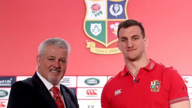 Warren Gatland with Sam Warburton