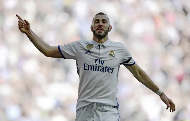 Karim Benzema celebrates