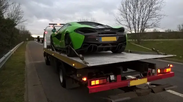 South Yorkshire Police tow cars