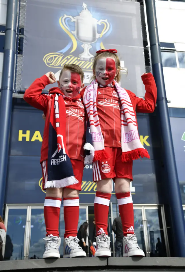 Aberdeen supporters