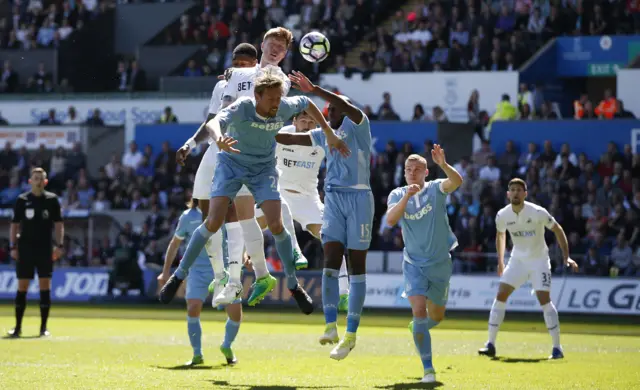 Llorente goal