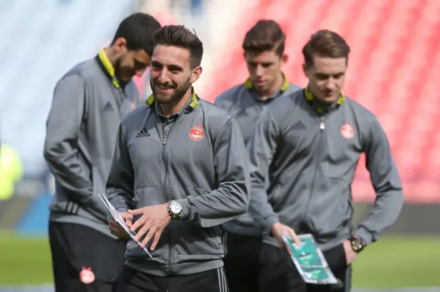 Aberdeen"s Graeme Shinnie (centre) in relaxed mood at Hampden