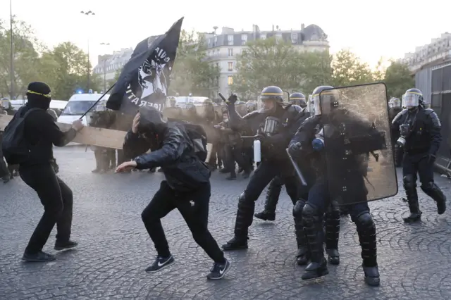 Anti-fascist demonstrators clash with police following the announcement of the results of the first round of the French presidential election.  on April 23, 2017