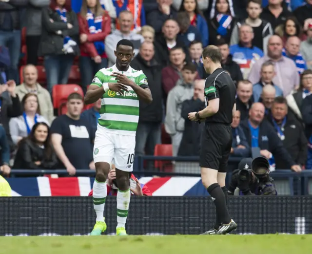 Moussa Dembele signals that he needs to go off